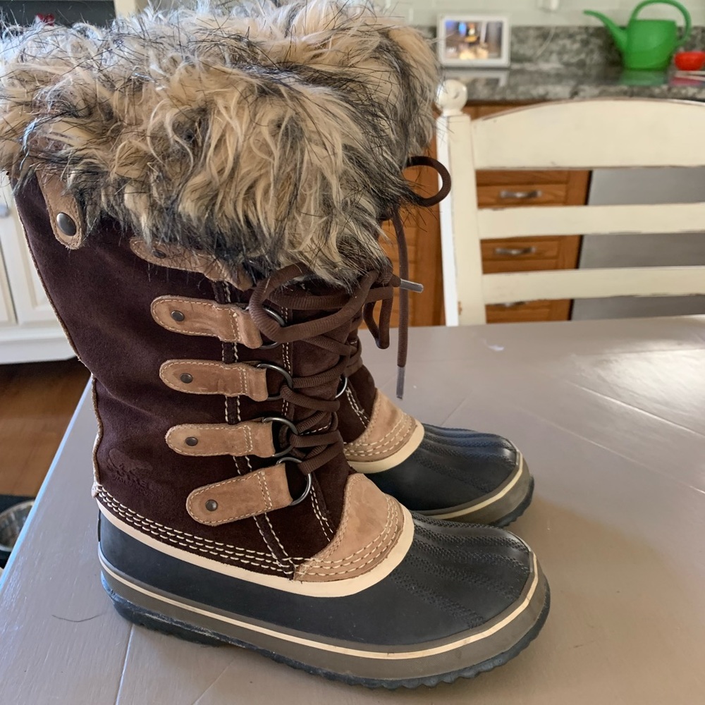 Sorel boots. Barely worn